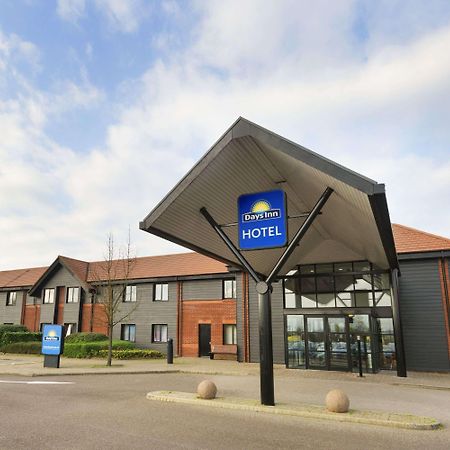 Days Inn Stevenage North Baldock Eksteriør bilde