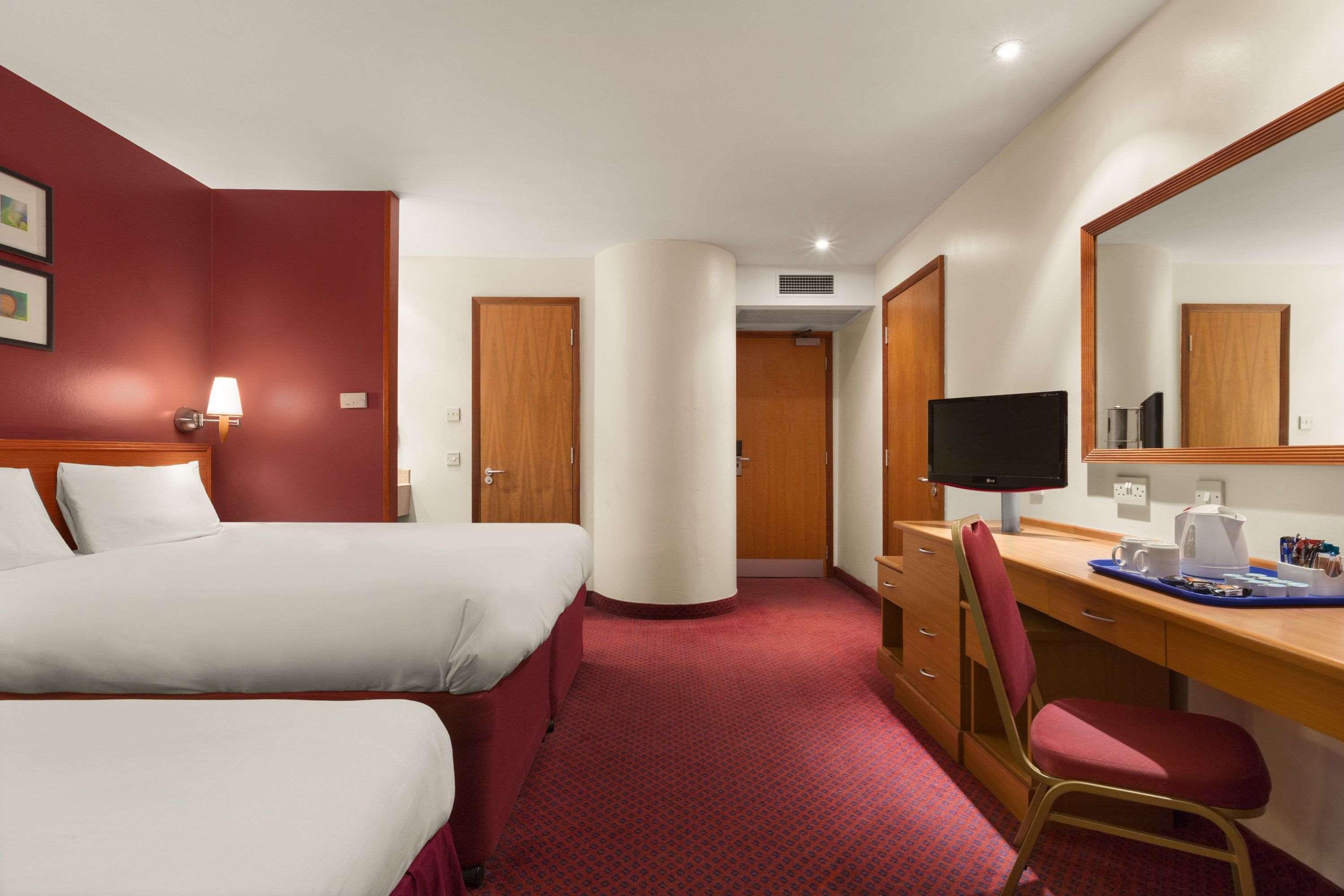 Days Inn Stevenage North Baldock Eksteriør bilde
