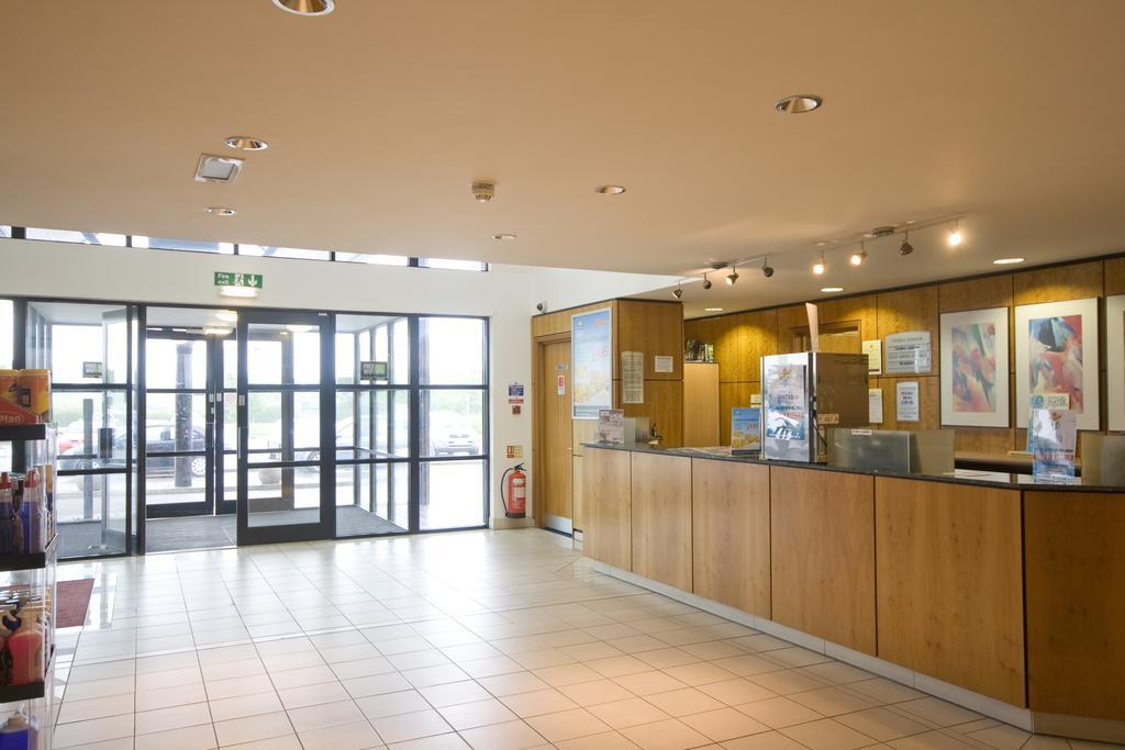 Days Inn Stevenage North Baldock Eksteriør bilde